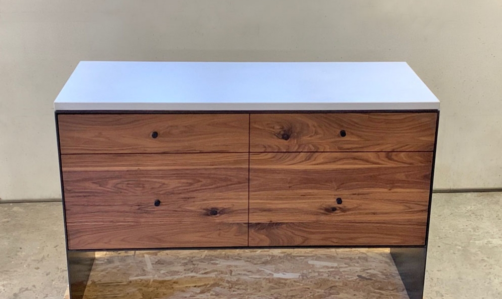 credenza1